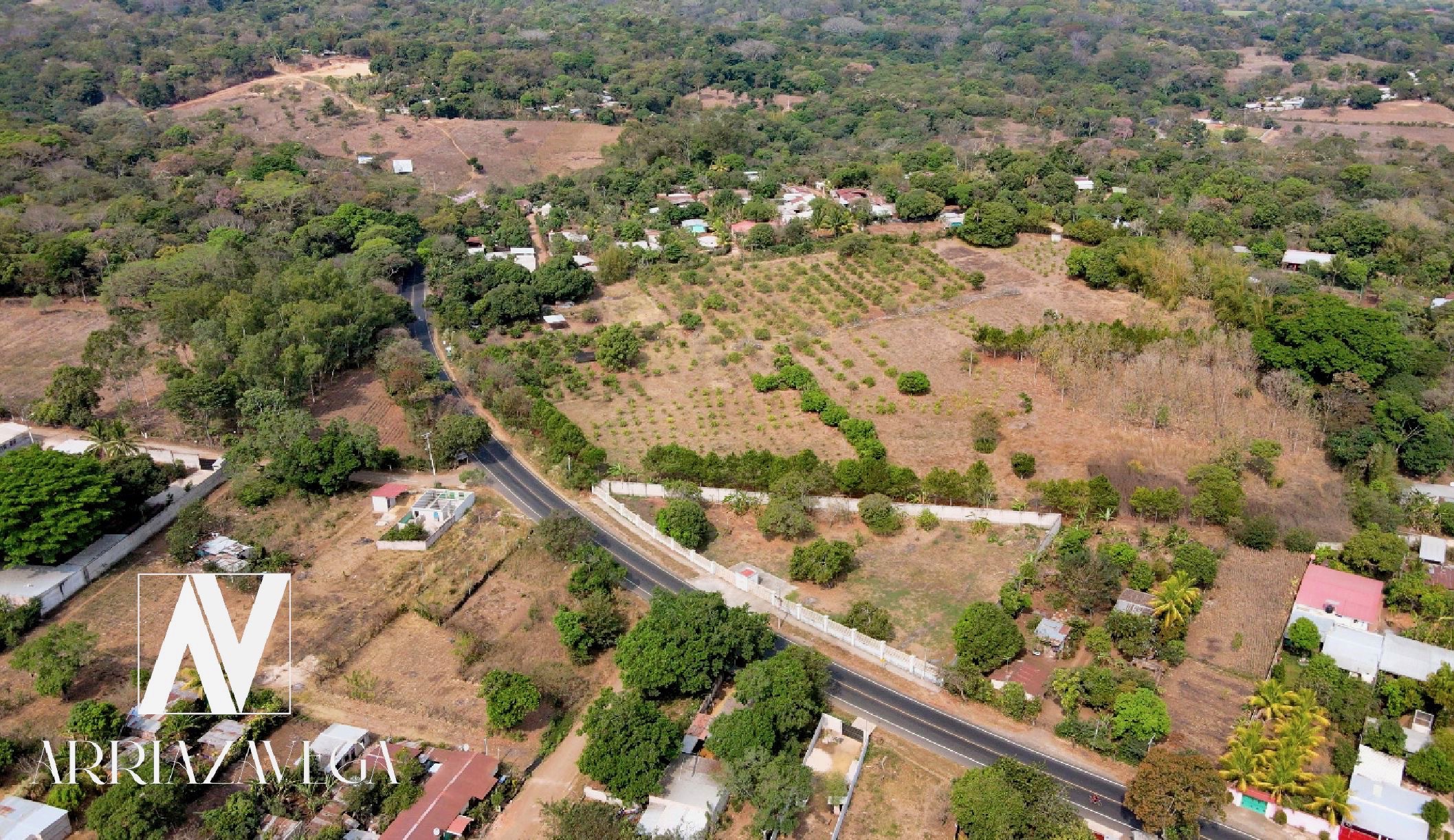 Terreno cercano a carreteras importantes en Los Cerritos, Ahuachapán